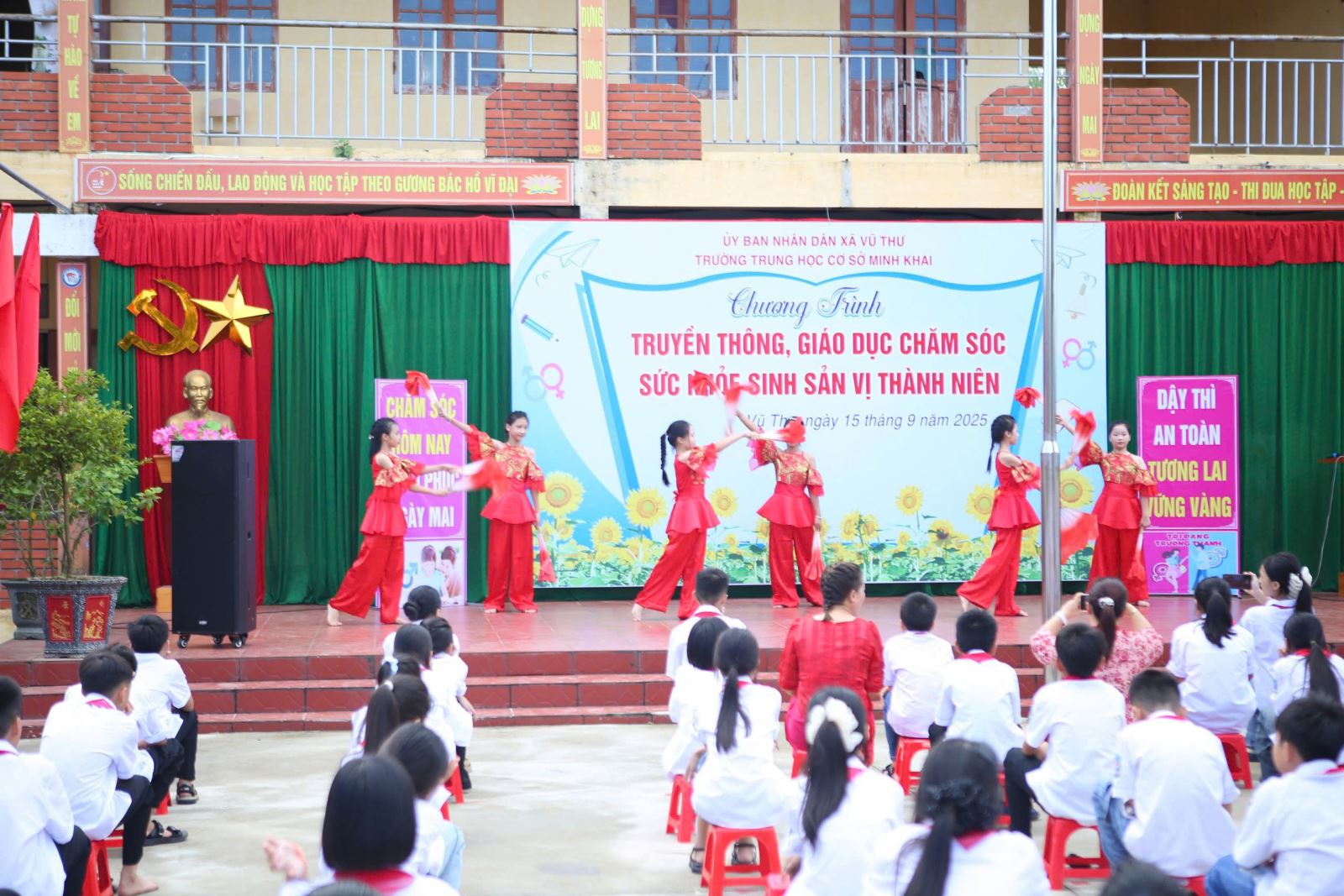 Truyền thông giáo dục sức khỏe sinh sản vị thành niên tại Trường THCS Minh Khai (xã Vũ Thư)