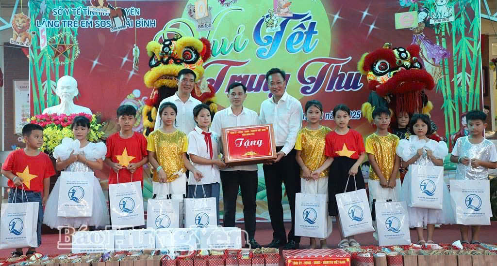 Hưng Yên - Tổ chức các hoạt động thăm, tặng quà cho trẻ em, trẻ em có hoàn cảnh đặc biệt khó khăn nhân dịp Tết trung thu năm 2025