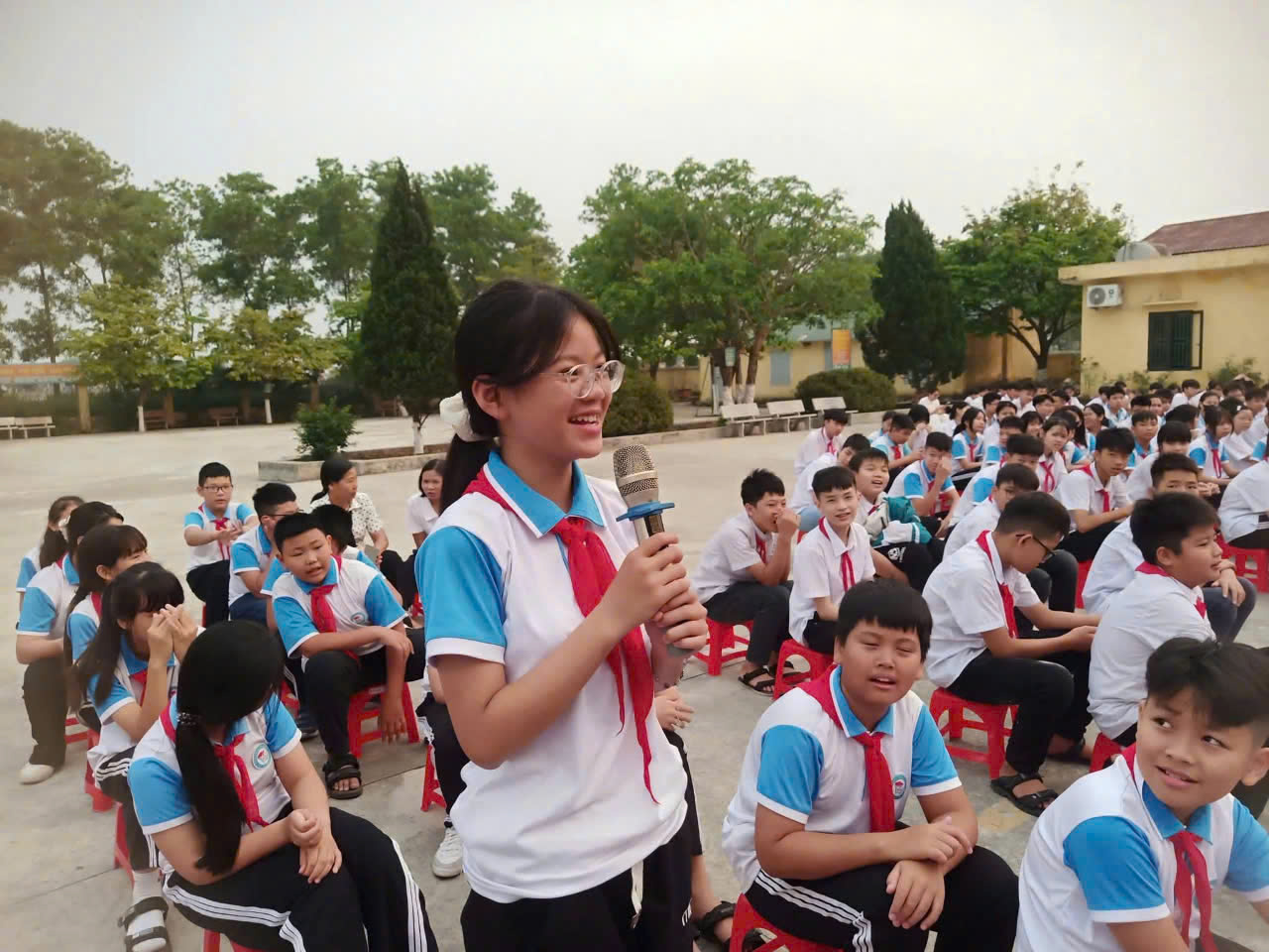 ĐẨY MẠNH TRUYỀN THÔNG CHĂM SÓC SỨC KHỎE SINH SẢN VỊ THÀNH NIÊN TẠI CÁC TRƯỜNG HỌC TRÊN ĐỊA BÀN XÃ VŨ THƯ